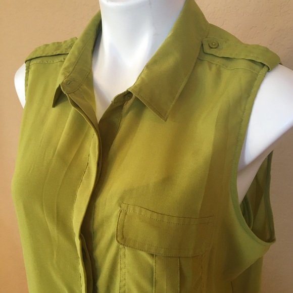 Liz Claiborne Sleeveless Blouse - Picture 4 of 8